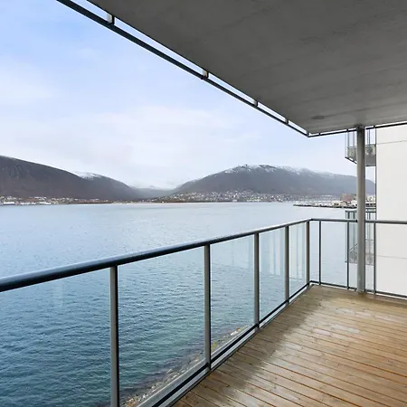 Arctic Panorama - Panoramic Sea & Mountain View Appartement Tromsø