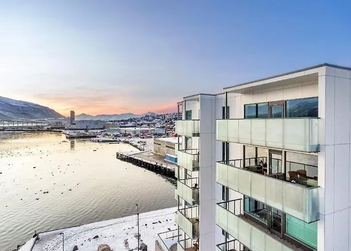 Lägenhet Beautiful With Seaview Tromsø