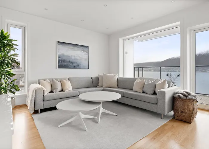 Beautiful With Seaview Appartement Tromsø