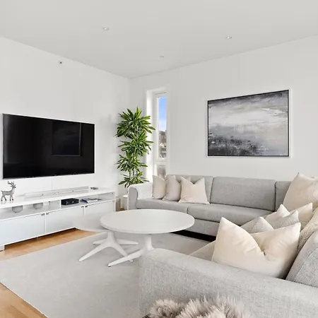 Apartment Beautiful With Seaview Tromsø