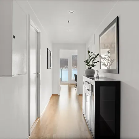 Beautiful With Seaview Apartment *